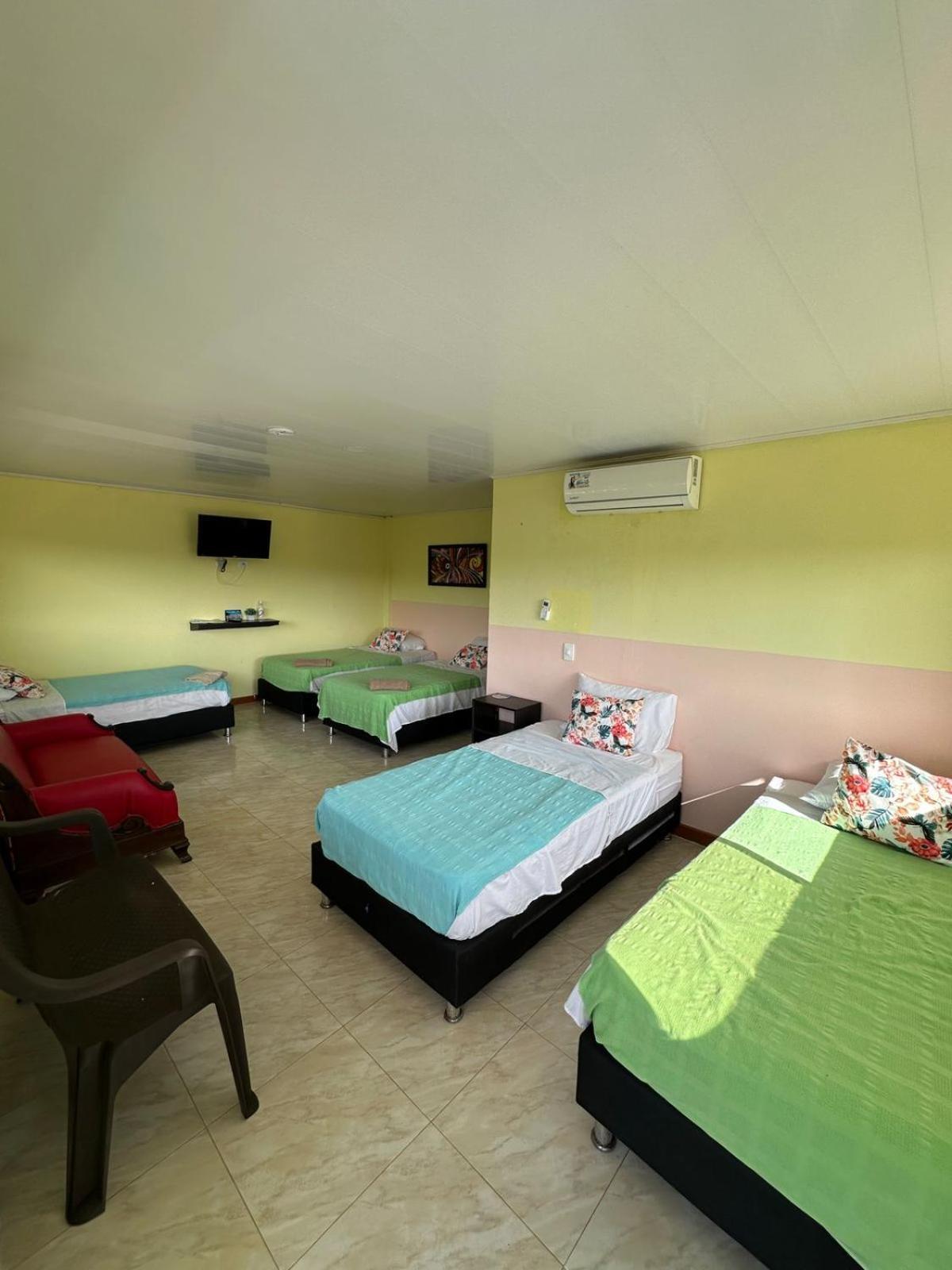 Victoria'S Gennie Bay Village Hostal San Andrés Екстериор снимка