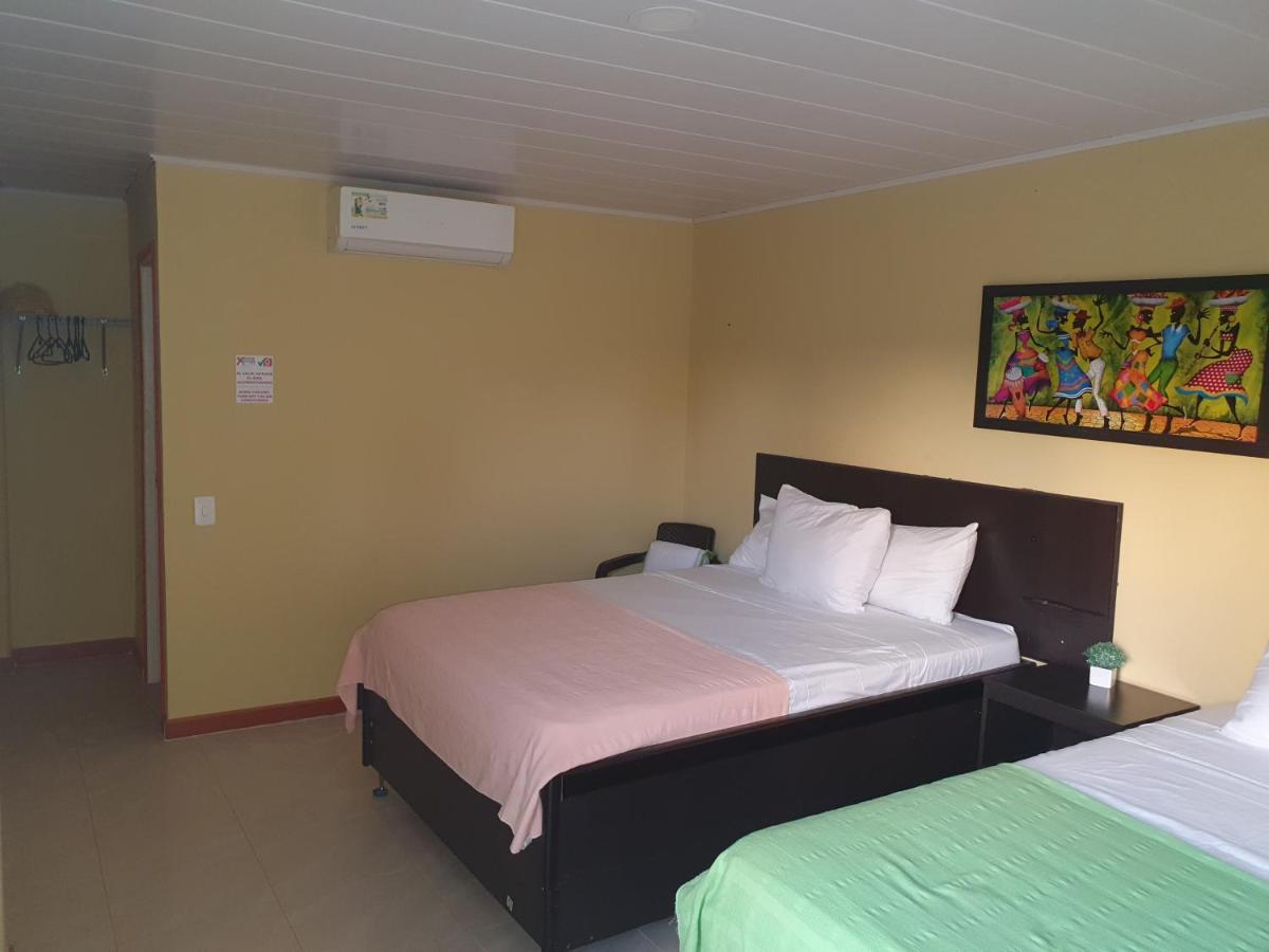 Victoria'S Gennie Bay Village Hostal San Andrés Екстериор снимка