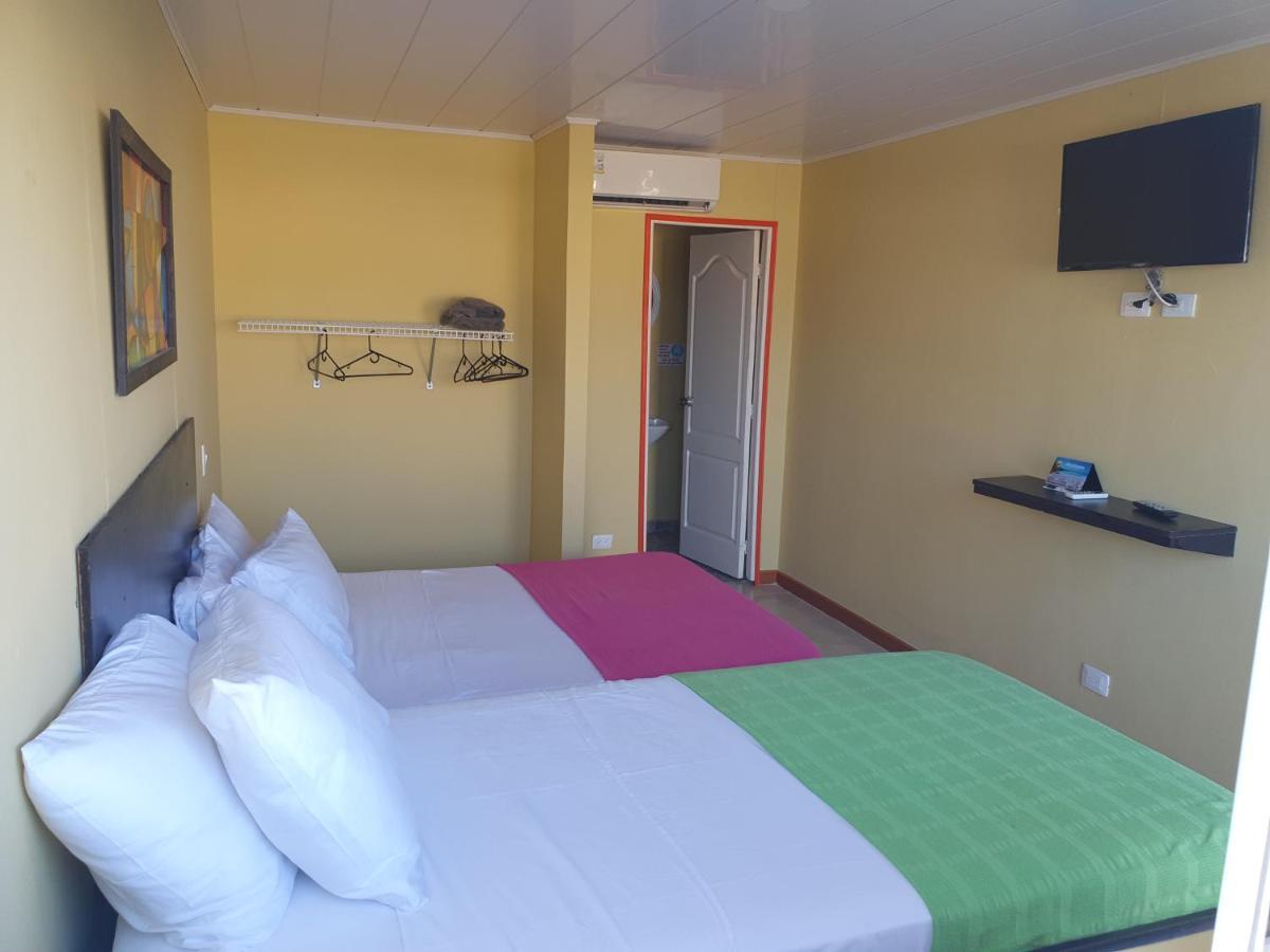 Victoria'S Gennie Bay Village Hostal San Andrés Екстериор снимка